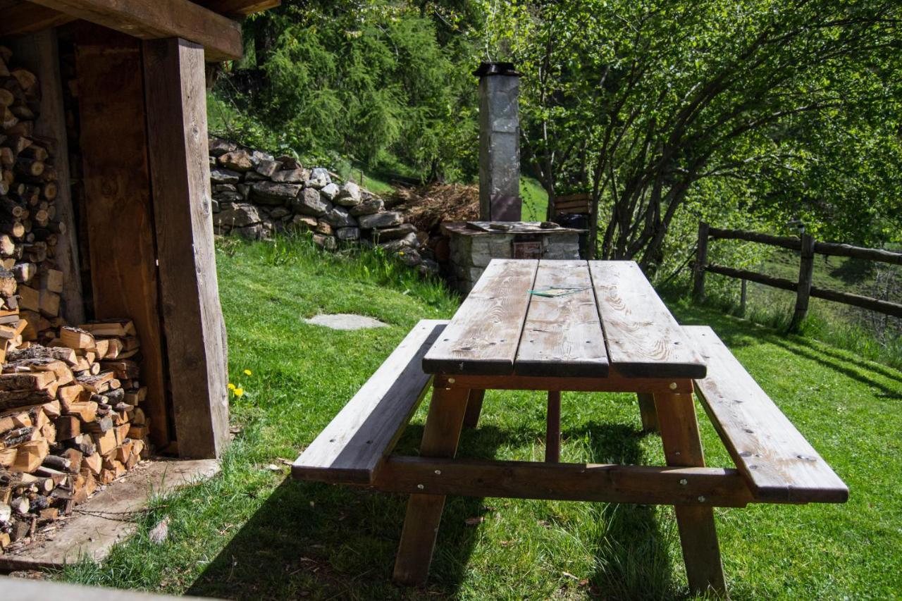 Chalet Mas Del Toni Rabbi Exterior photo